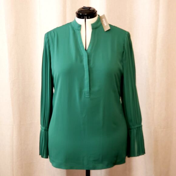 Chico's Elegant Green Blouse w/ Button Pleated Flare Sleeves | Size 2 (US 12) - Picture 3 of 10